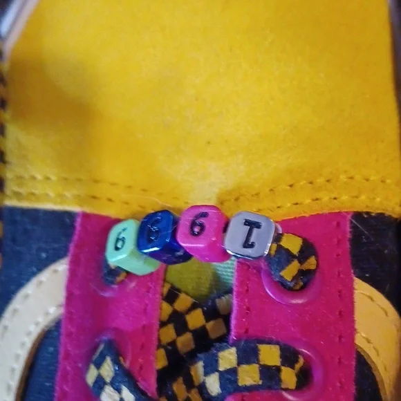 Vans old skool. Like new. Worn once. Womens size 9 mens size 7.5. No box. - Picture 4 of 7